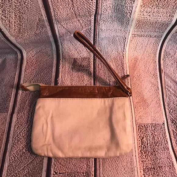 WRISTLET - Picture 2 of 2